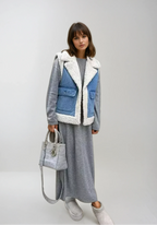 Hadleyra | Denim gilet met lamswollook – Revers met zakken